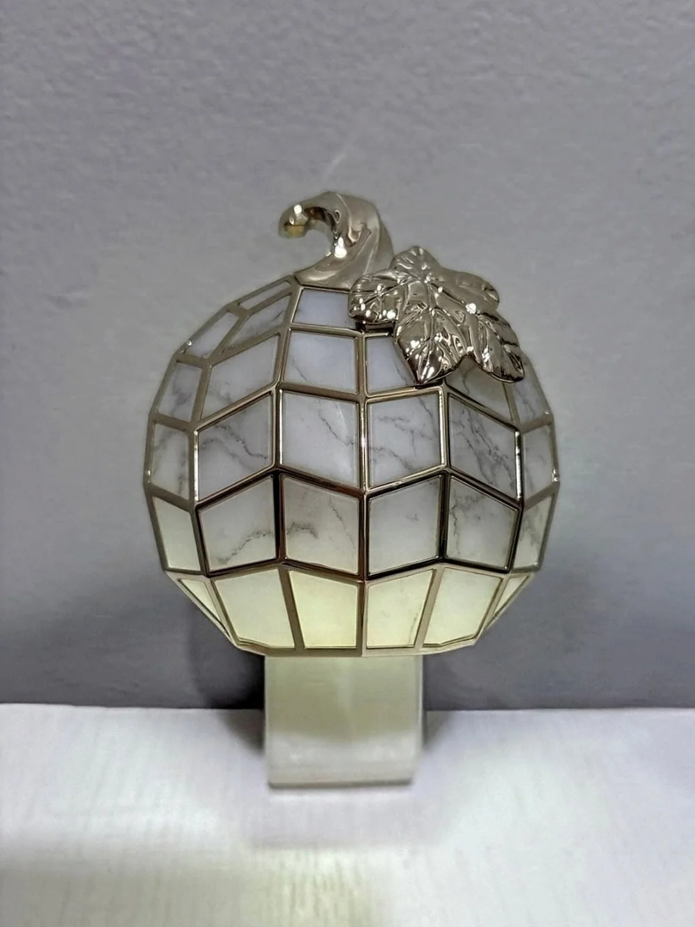 NWT*Wallflower Plugin LIGHT up, Pumpkin, Gray, SILVER, Leaf, Stained GLASS*NEW